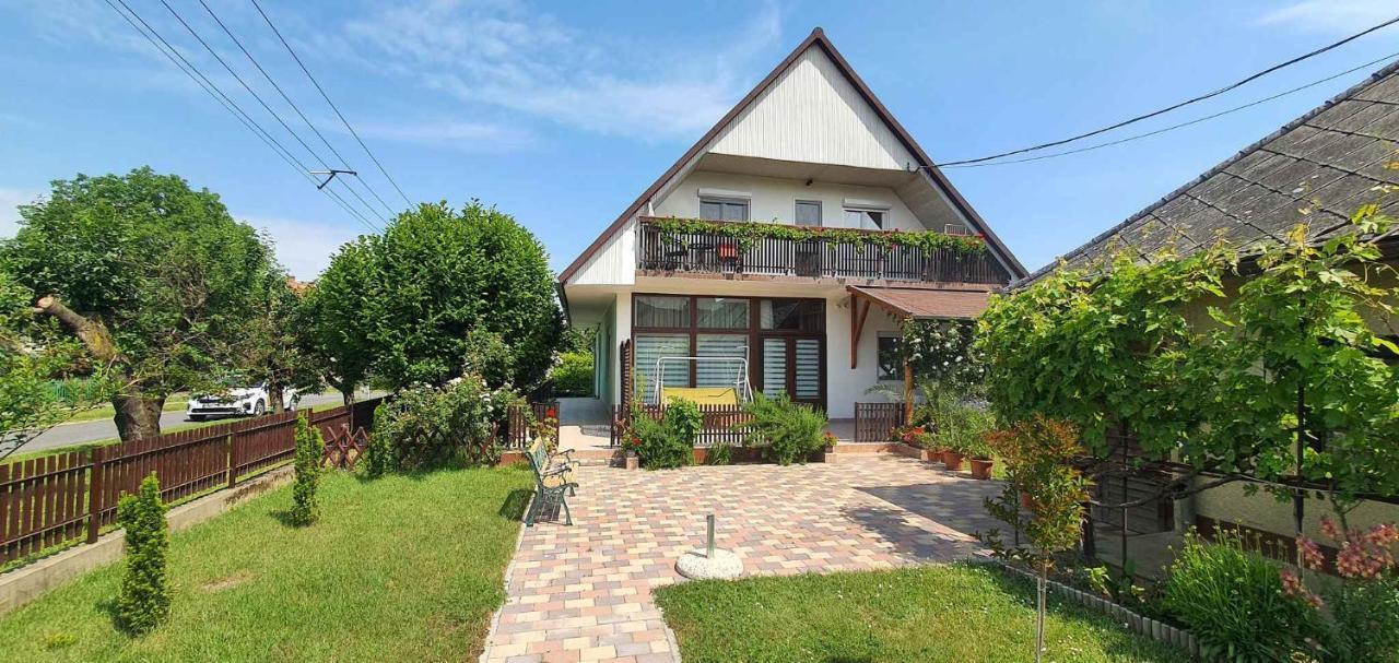 Apartment Balatonboglar 7 Luaran gambar
